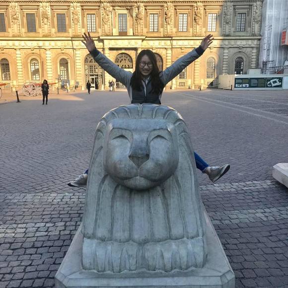 Meet your Posher, Alice - Picture 1 of 1